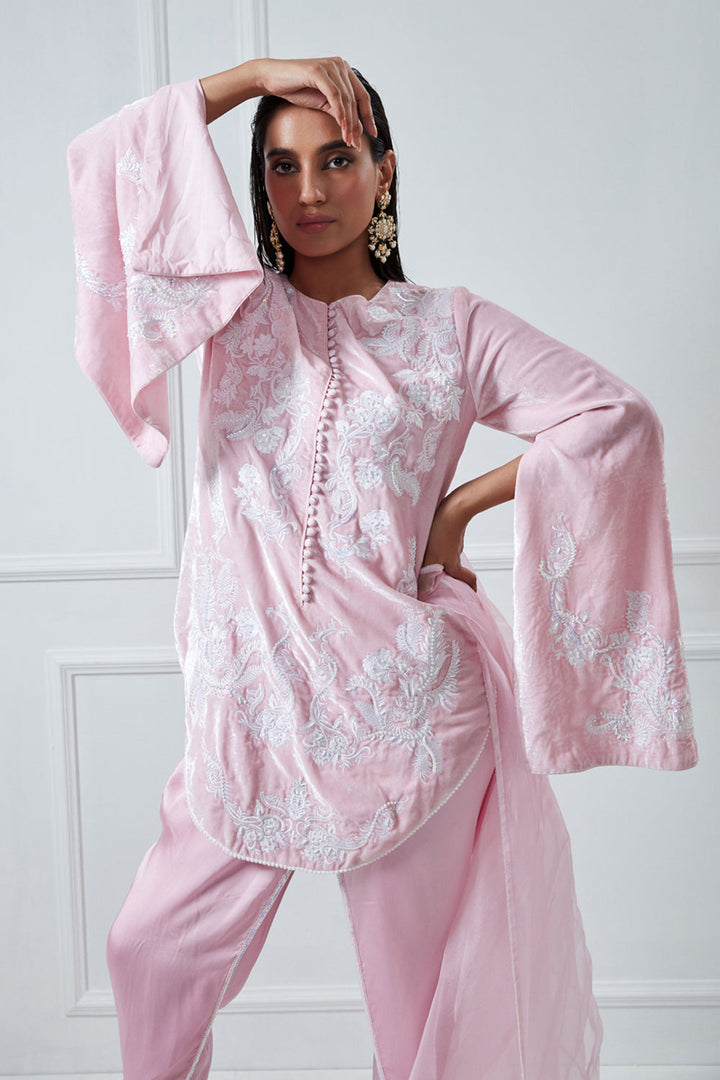 Baby Pink Top And Lungi Set